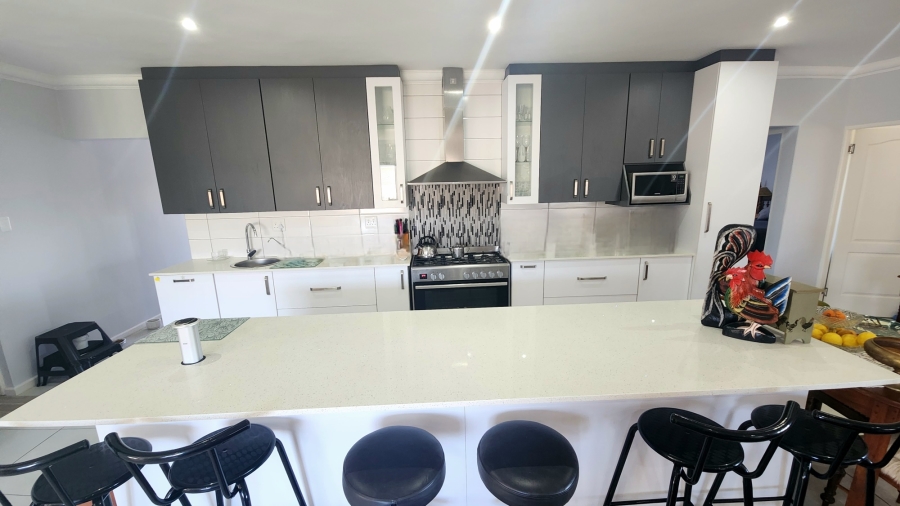 3 Bedroom Property for Sale in Monte Christo Western Cape